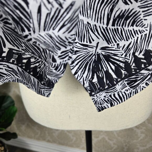 Vineyard Vines Size Small Black and White Linen Shift Dress Split Neck Short Slv - Picture 13 of 16